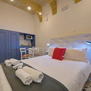 https://sally-port-29-valletta.hotelssaintjulians.com